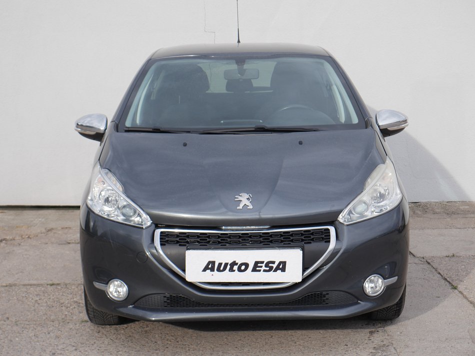 Peugeot 208 1.2 VTi 
