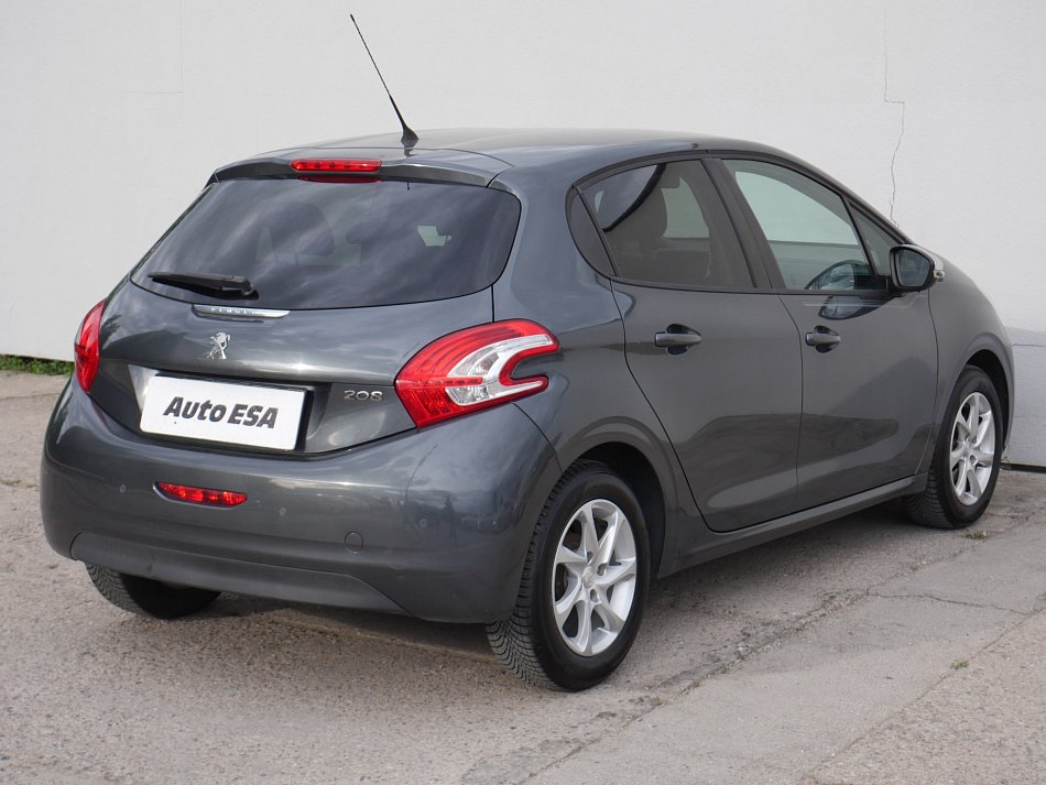 Peugeot 208 1.2 VTi 