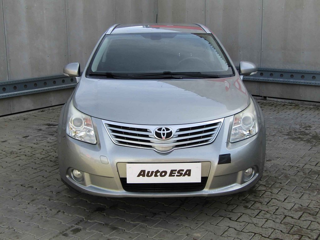 Toyota Avensis 1.8 i 