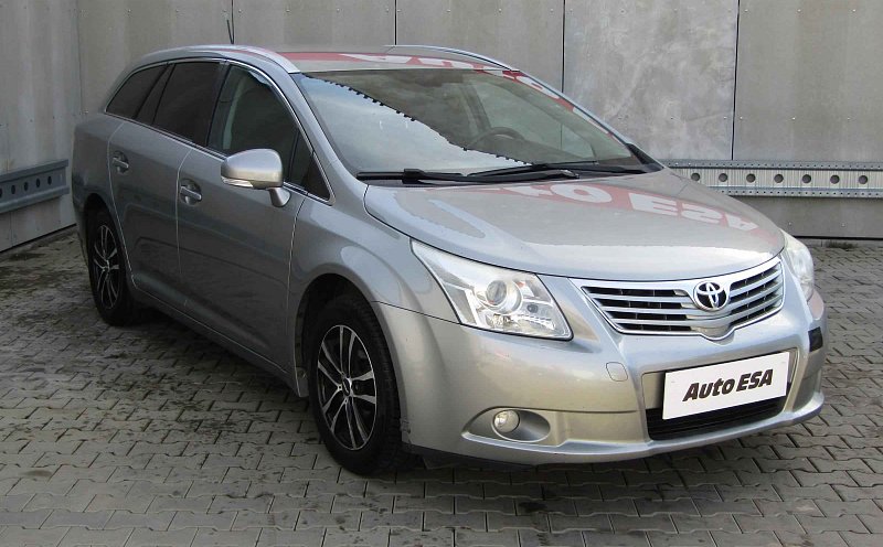 Toyota Avensis 1.8 i 