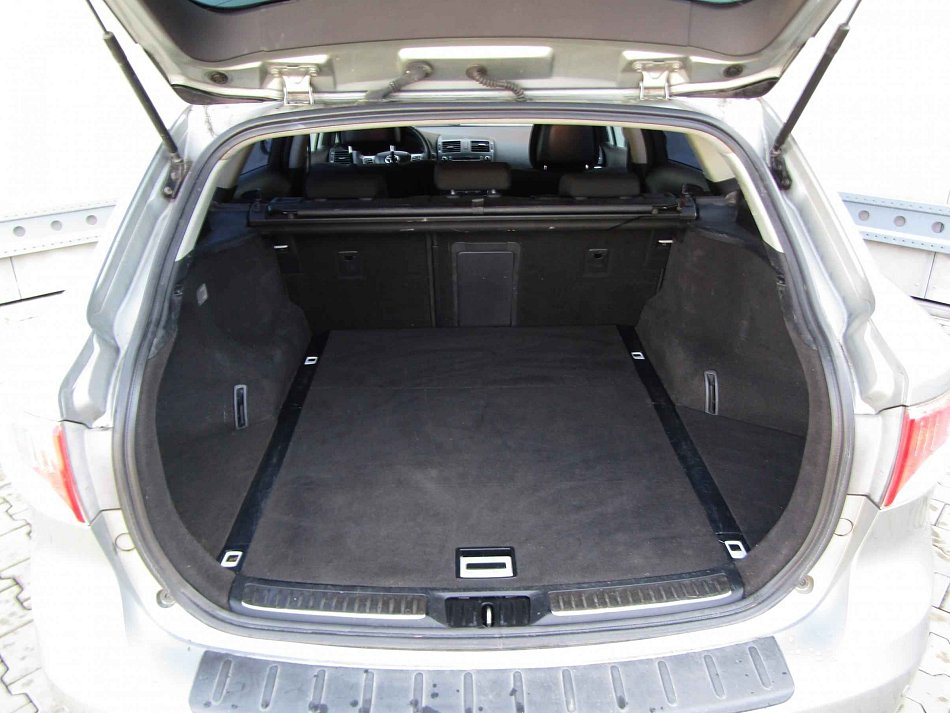 Toyota Avensis 1.8 i 