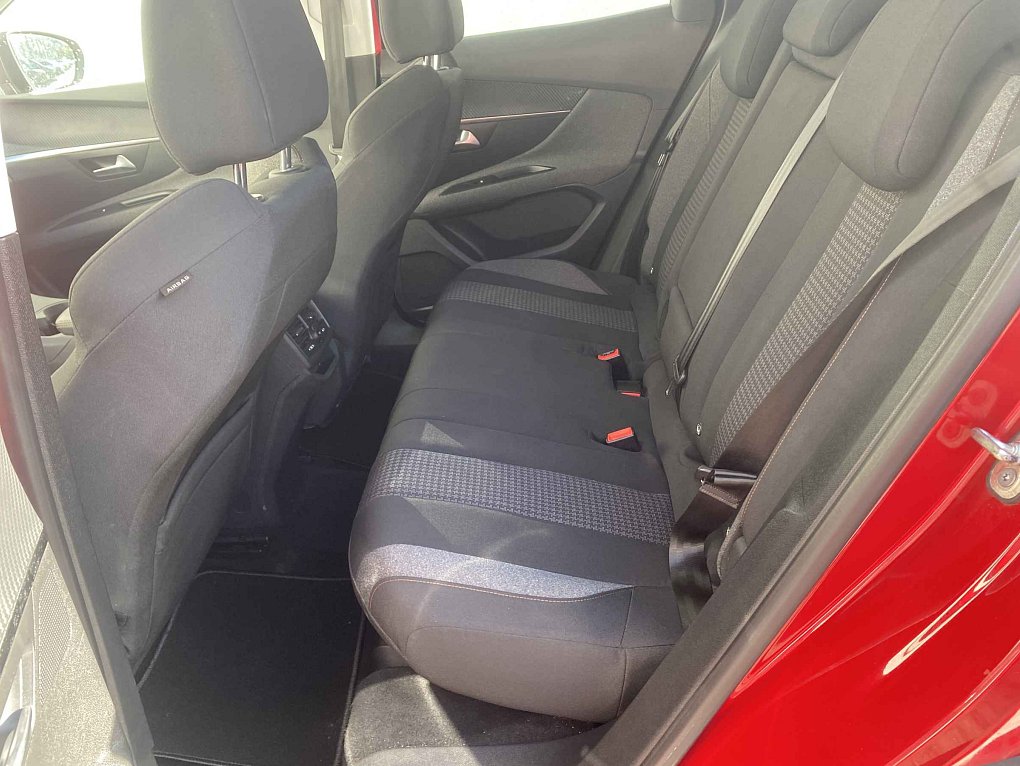 Peugeot 3008 1.2 PT Style