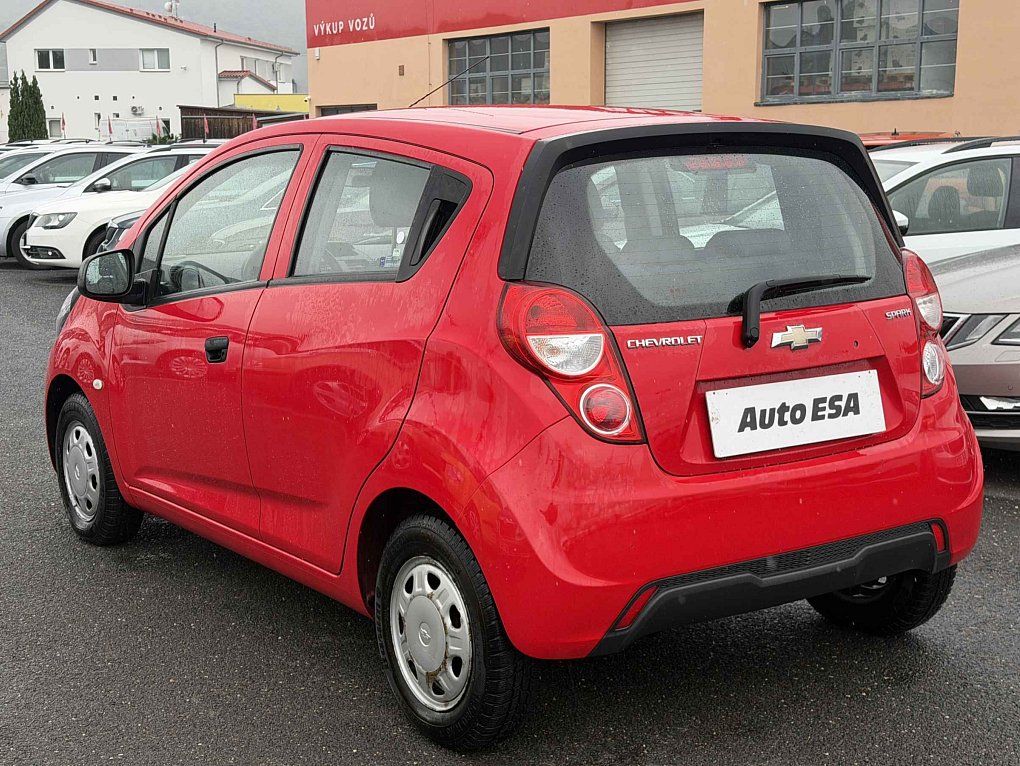 Chevrolet Spark 1.0i 