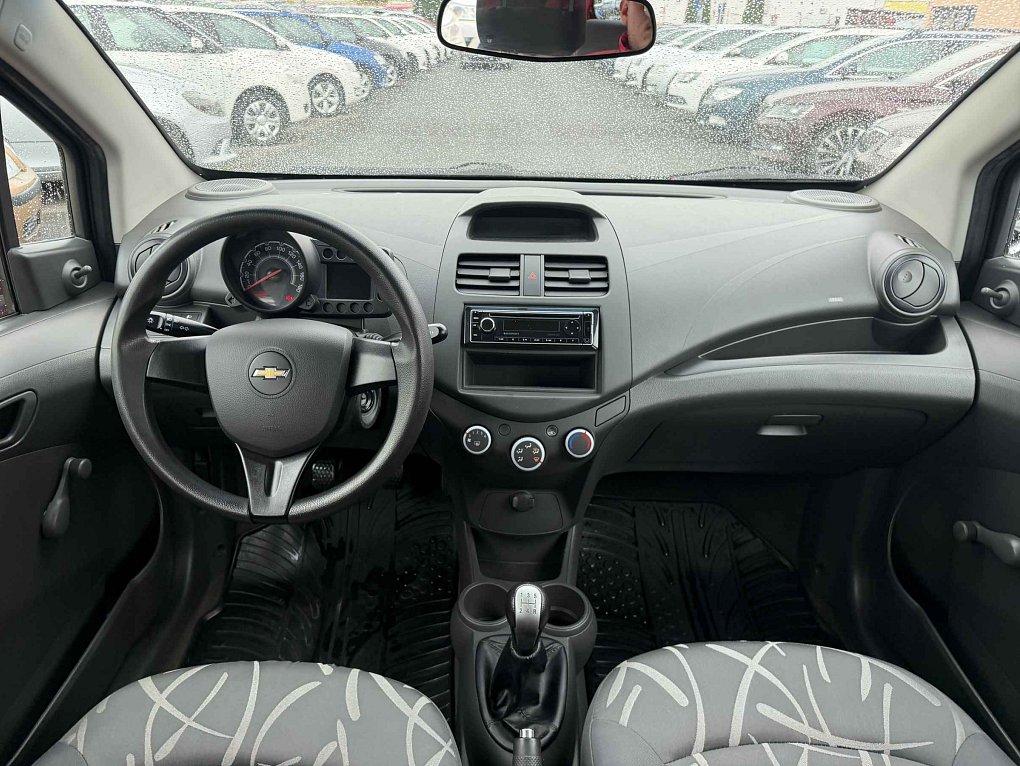 Chevrolet Spark 1.0i 