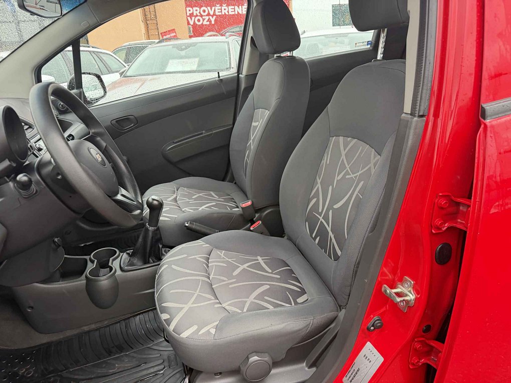 Chevrolet Spark 1.0i 