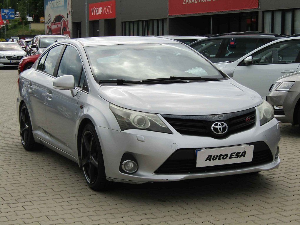 Toyota Avensis 2.2D 