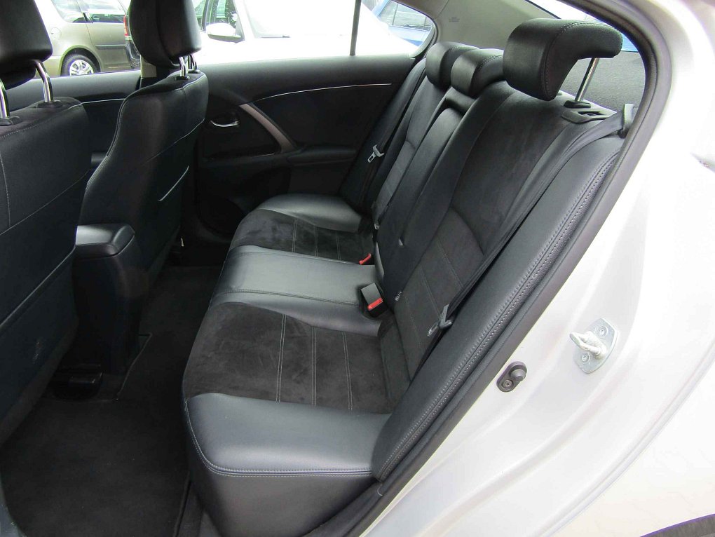 Toyota Avensis 2.2D 