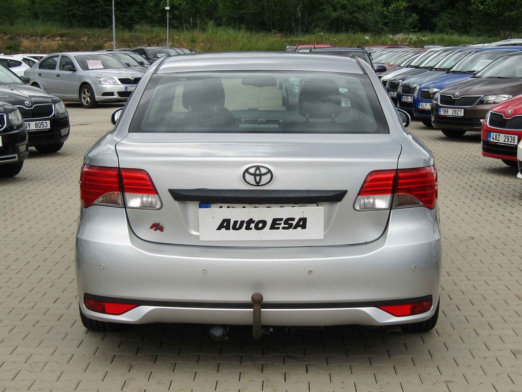 Toyota Avensis 2.2D 
