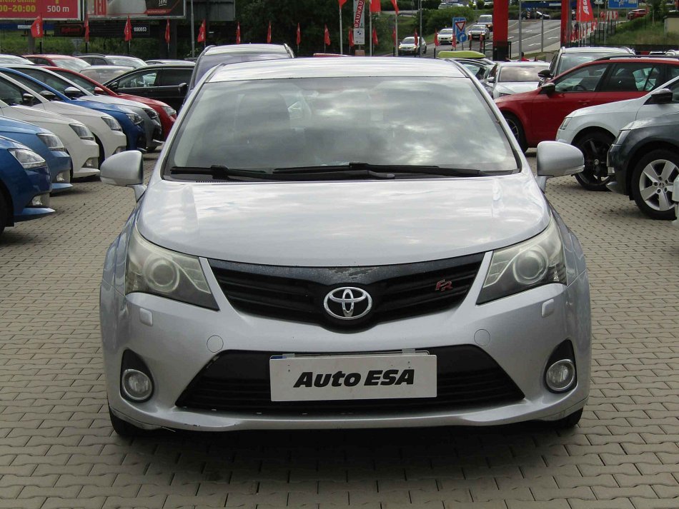 Toyota Avensis 2.2D 