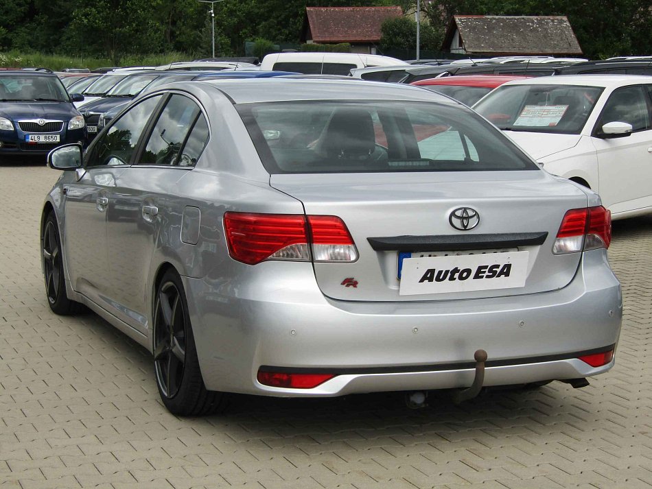 Toyota Avensis 2.2D 