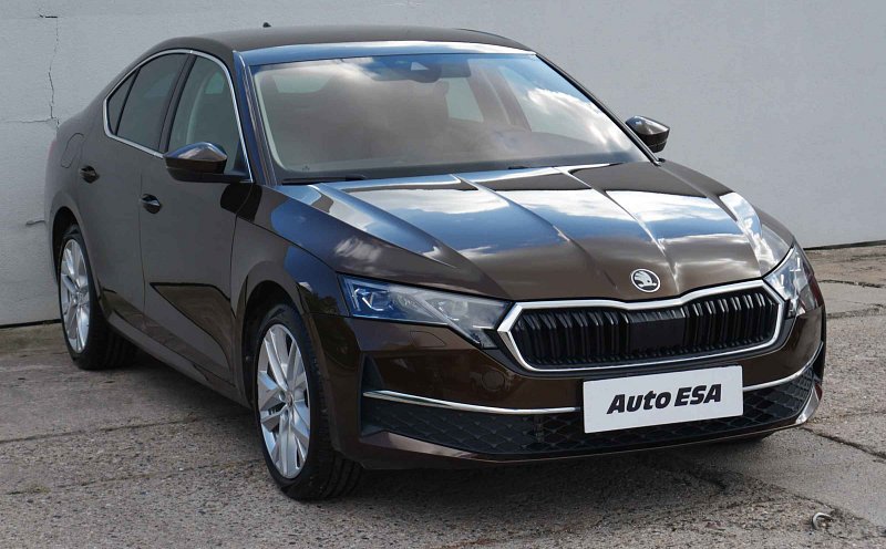 Škoda Octavia IV 1.5 TSi Selection