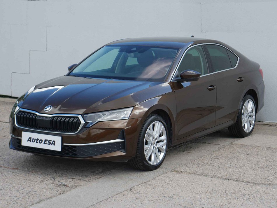 Škoda Octavia IV 1.5 TSi Selection