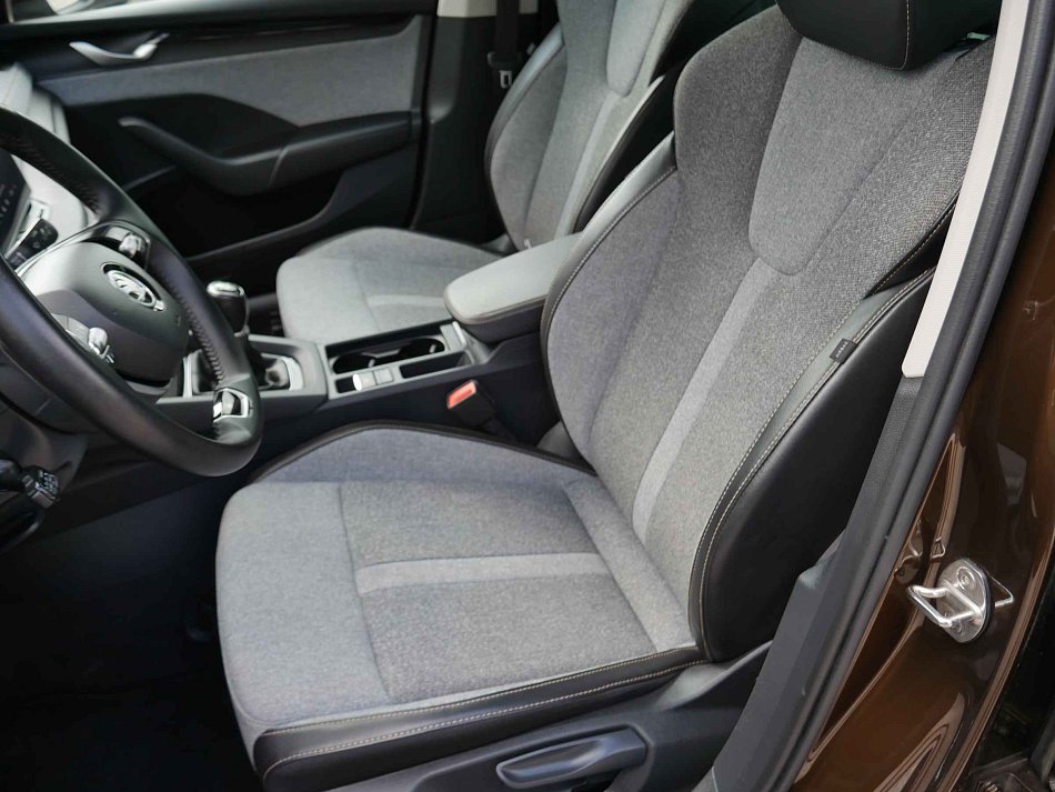 Škoda Octavia IV 1.5 TSi Selection