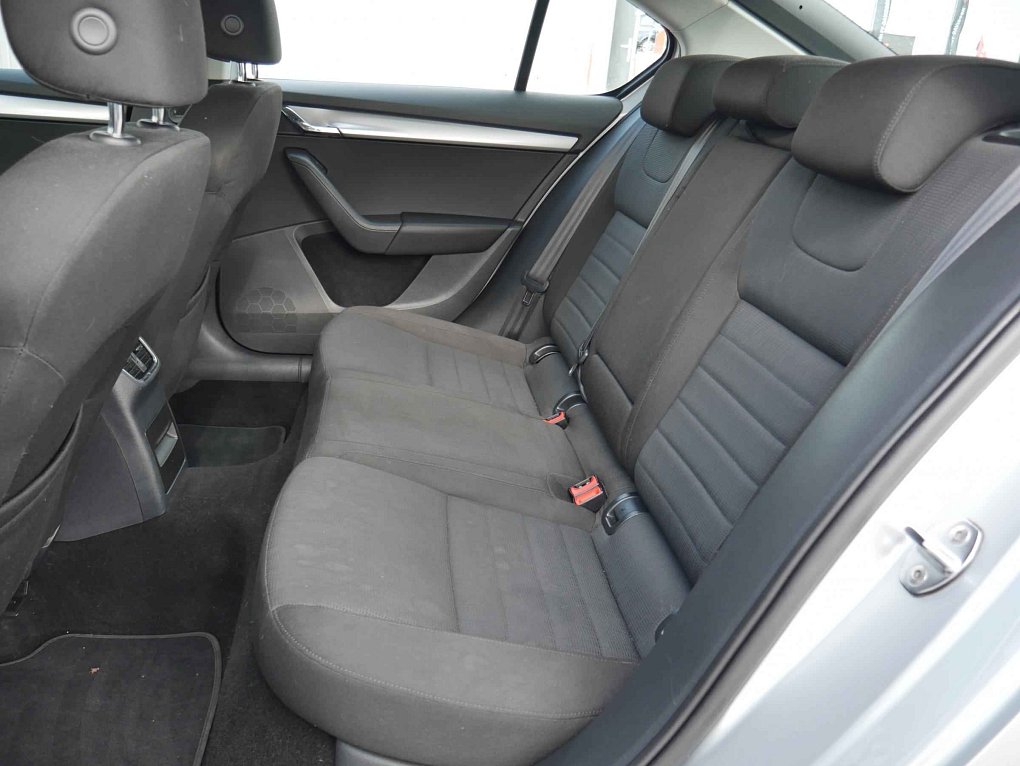Škoda Octavia III 2.0 TDi Elegance