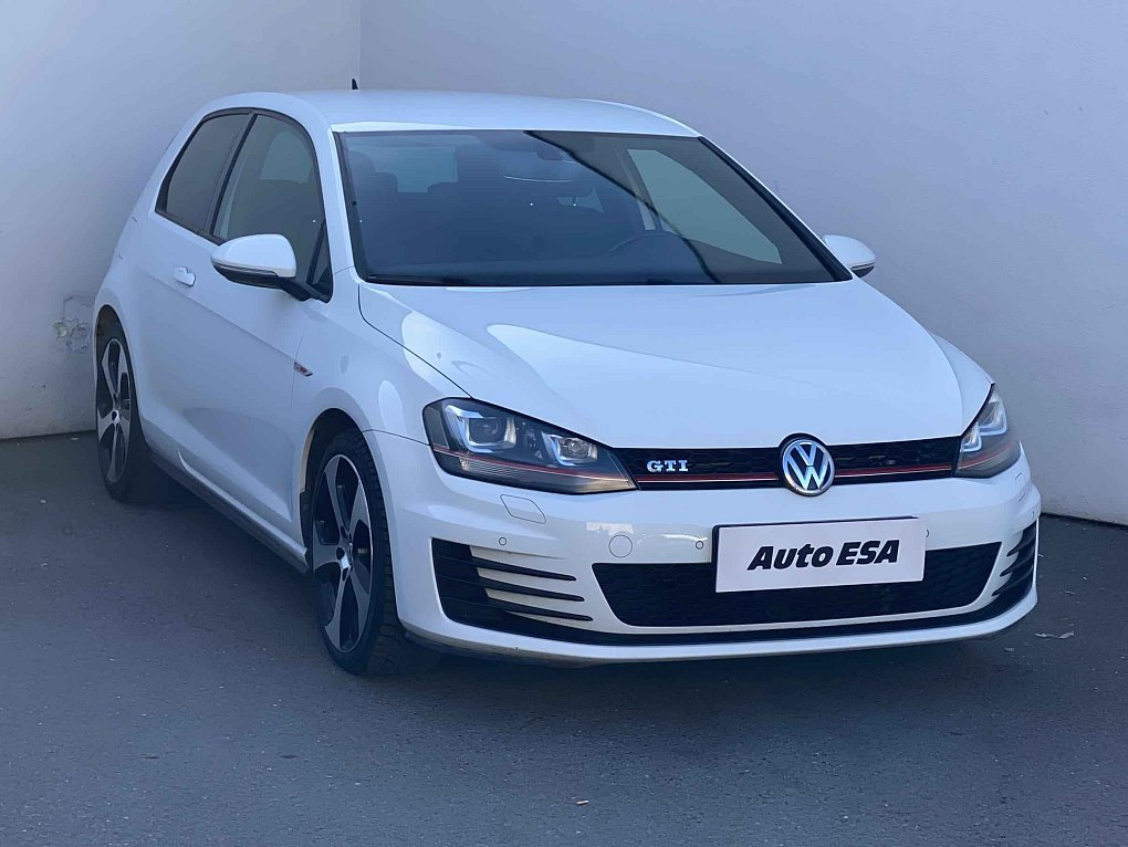 Volkswagen Golf 2.0 TSi GTi
