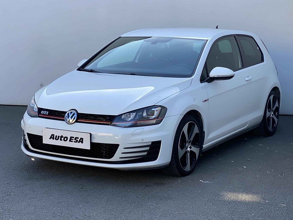 Volkswagen Golf 2.0 TSi GTi