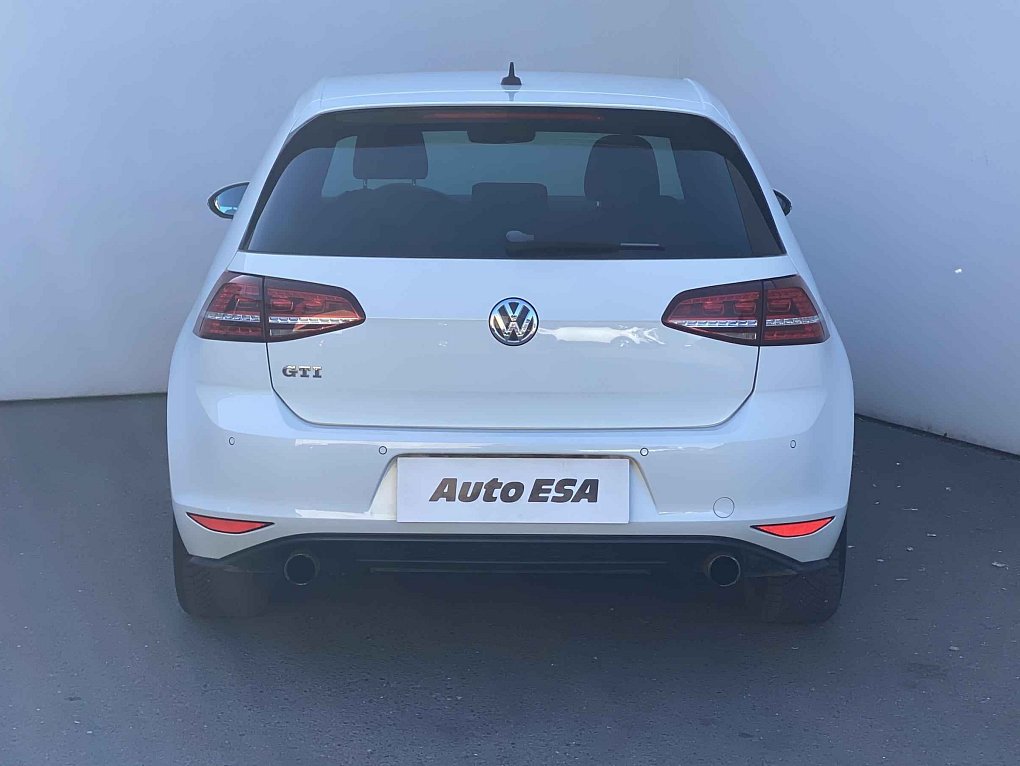 Volkswagen Golf 2.0 TSi GTi