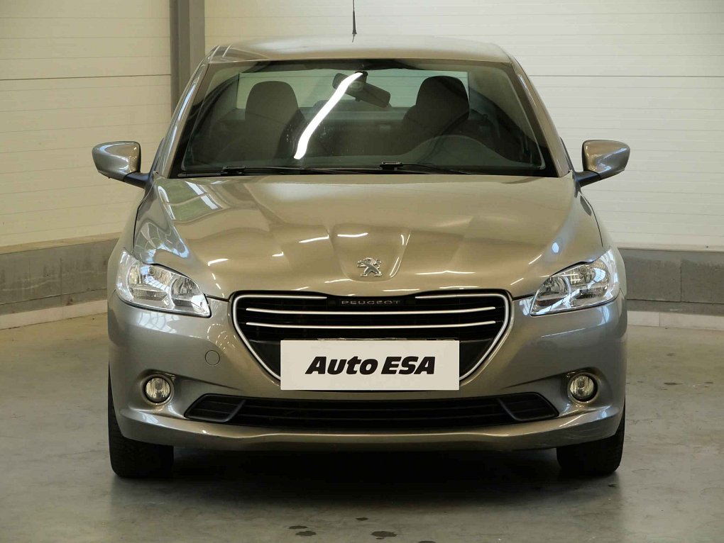 Peugeot 301 1.6i 