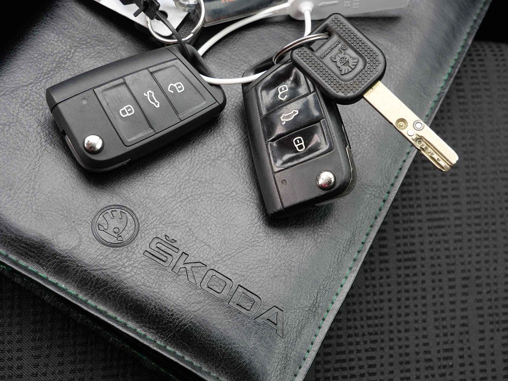 Škoda Octavia III 2.0TDi Elegance