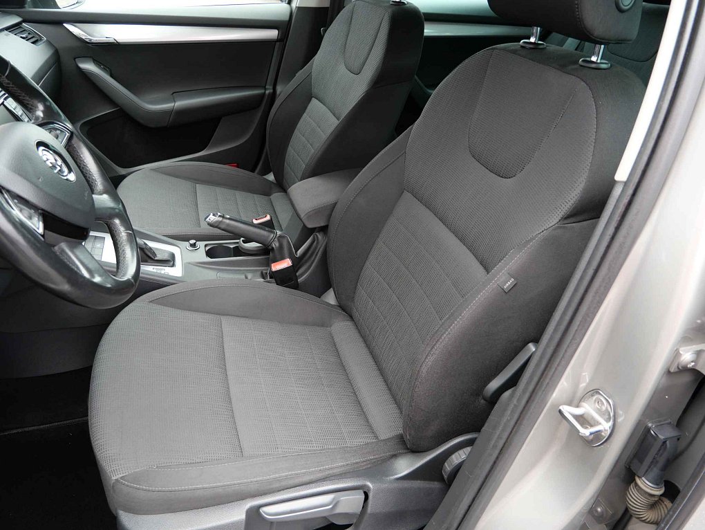Škoda Octavia III 2.0TDi Elegance