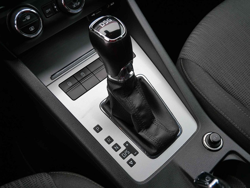 Škoda Octavia III 2.0TDi Elegance