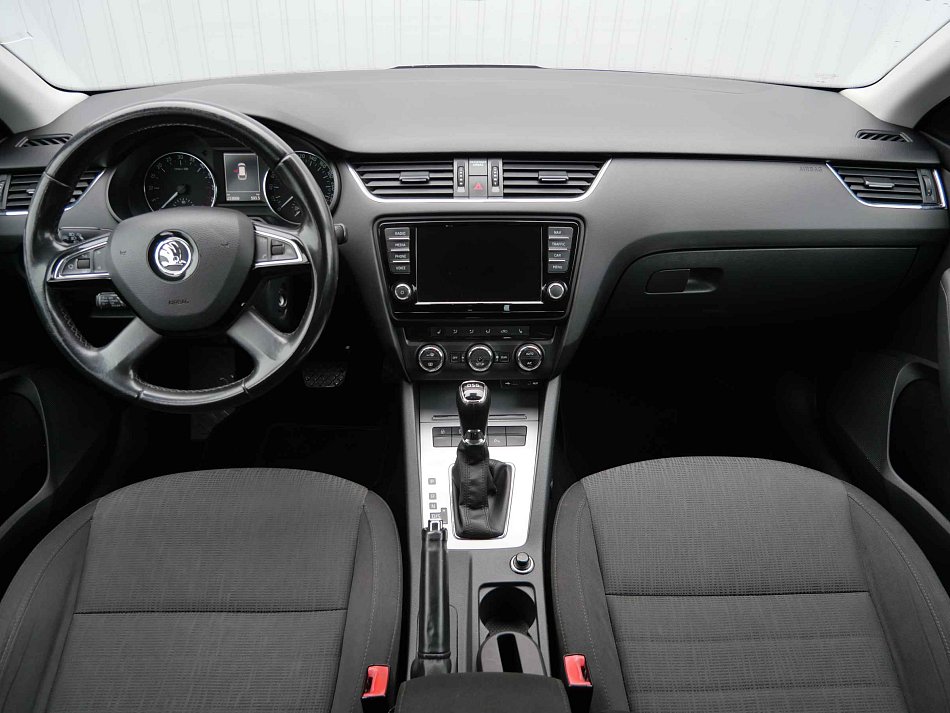 Škoda Octavia III 2.0TDi Elegance