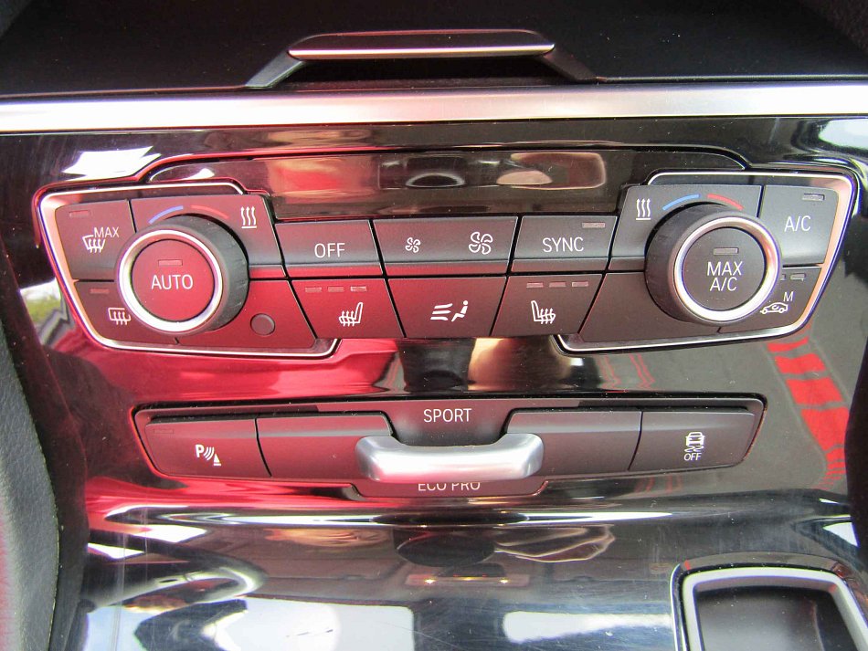 BMW Řada 2 2.0D 