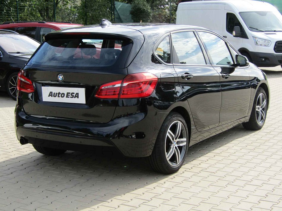 BMW Řada 2 2.0D 