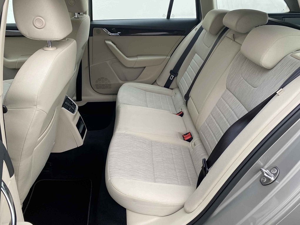 Škoda Octavia III 1.4 TSi Elegance