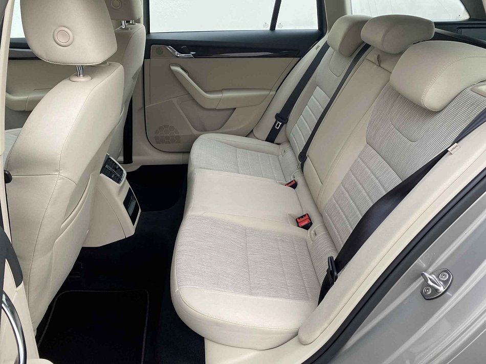 Škoda Octavia III 1.4 TSi Elegance