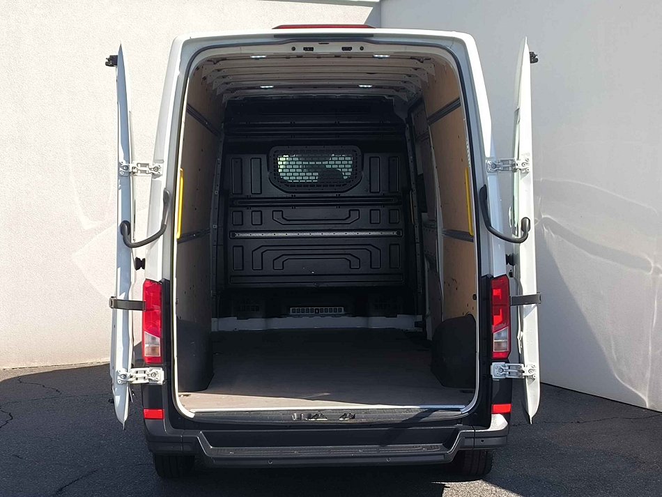 Volkswagen Crafter 2.0TDi  L3H2