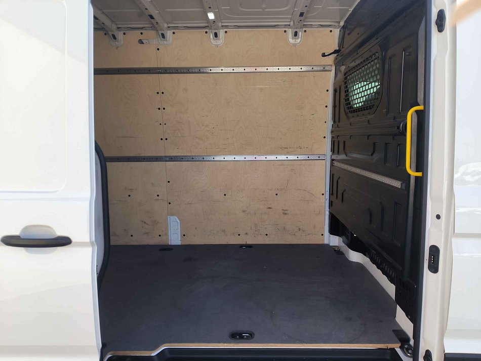 Volkswagen Crafter 2.0TDi  L3H2