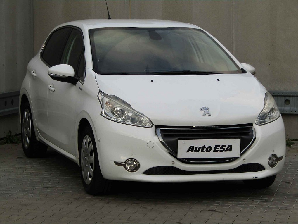 Peugeot 208 1.2PT 