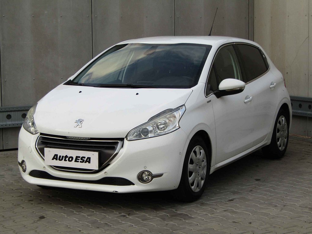 Peugeot 208 1.2PT 