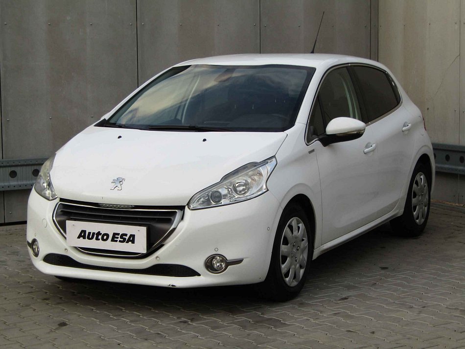 Peugeot 208 1.2PT 