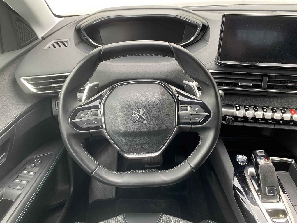 Peugeot 3008 1.2PT Allure