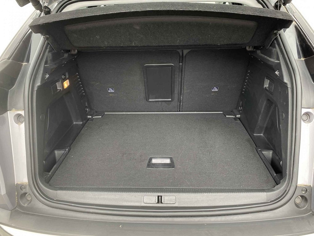 Peugeot 3008 1.2PT Allure