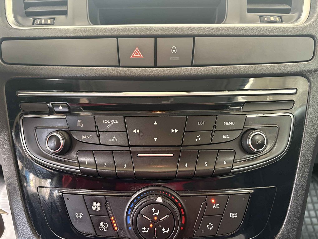 Peugeot 508 1.6i 