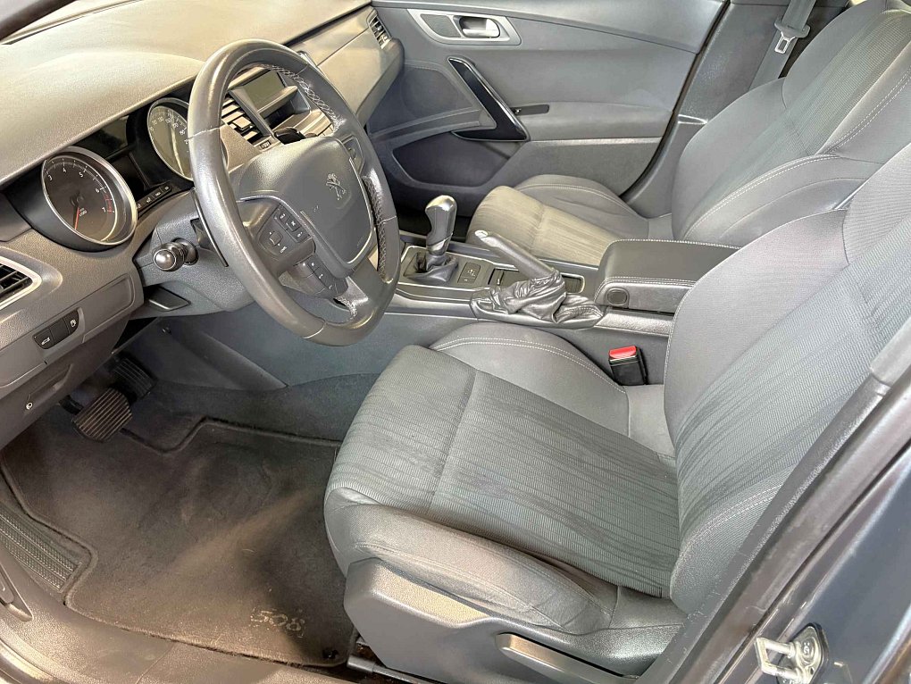 Peugeot 508 1.6i 