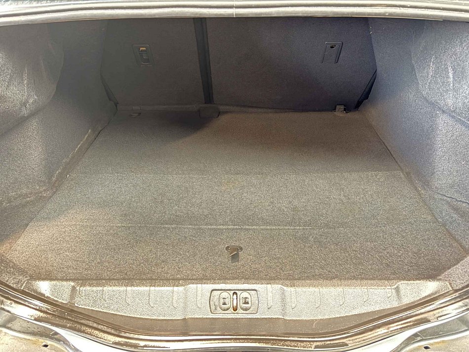 Peugeot 508 1.6i 