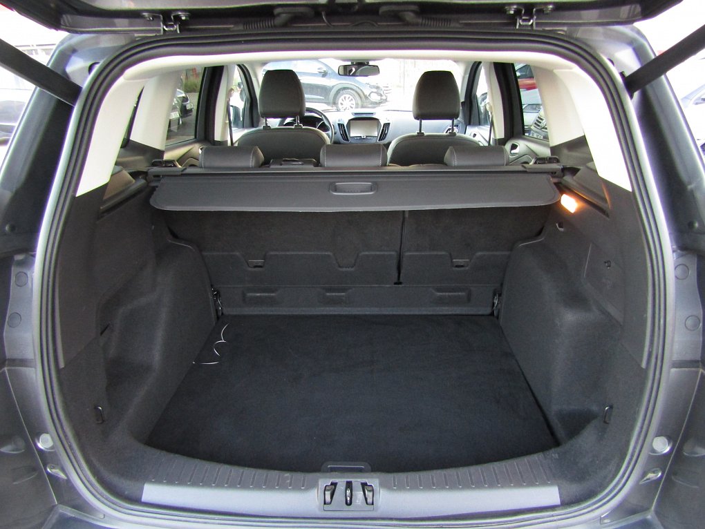 Ford Kuga 1.5EB Titanium