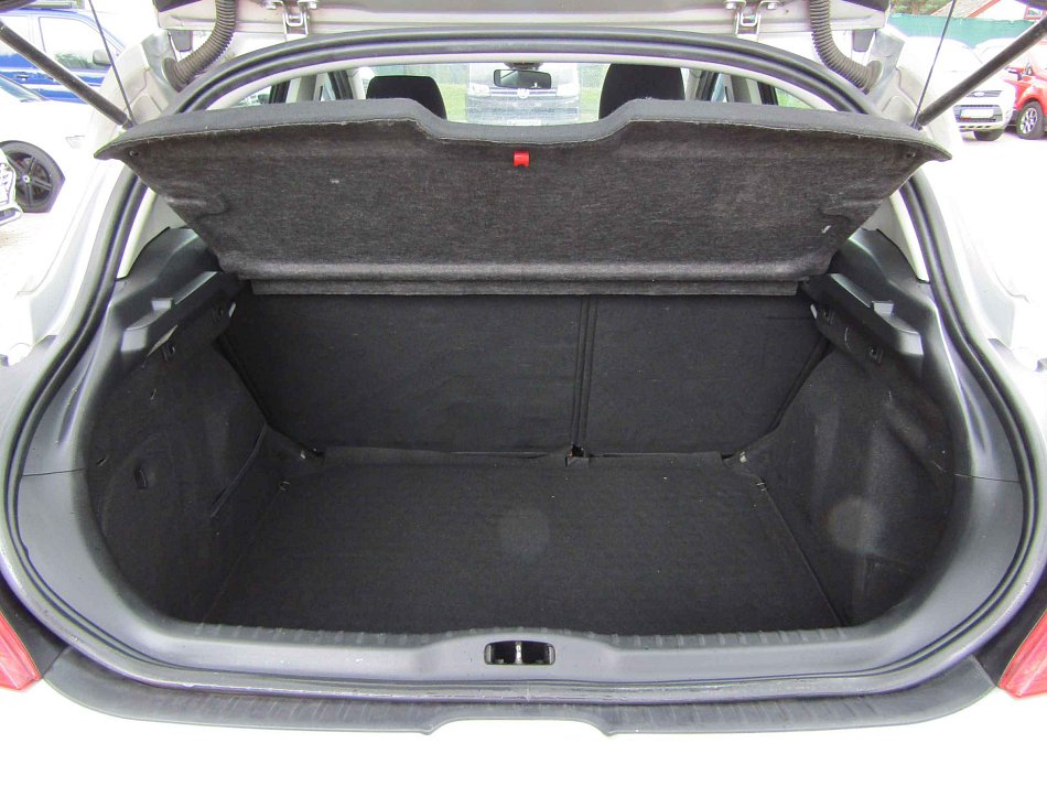 Peugeot 308 1.6VTi 