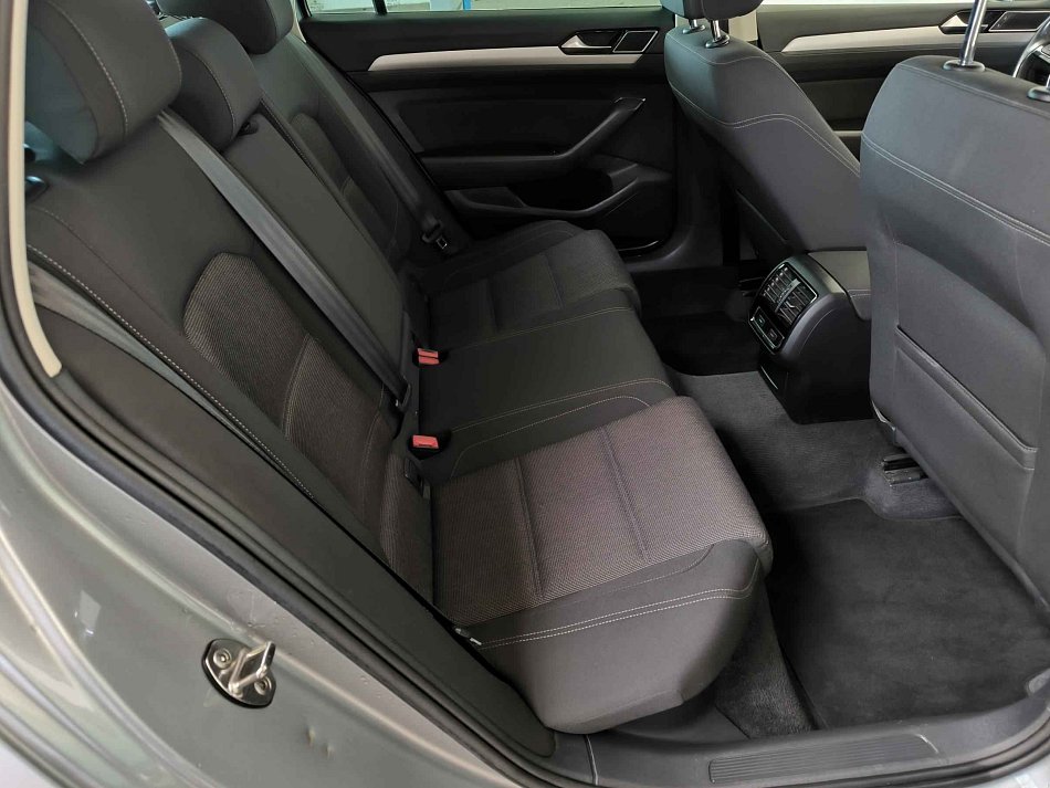 Volkswagen Passat 1.5 TSi Comfortline