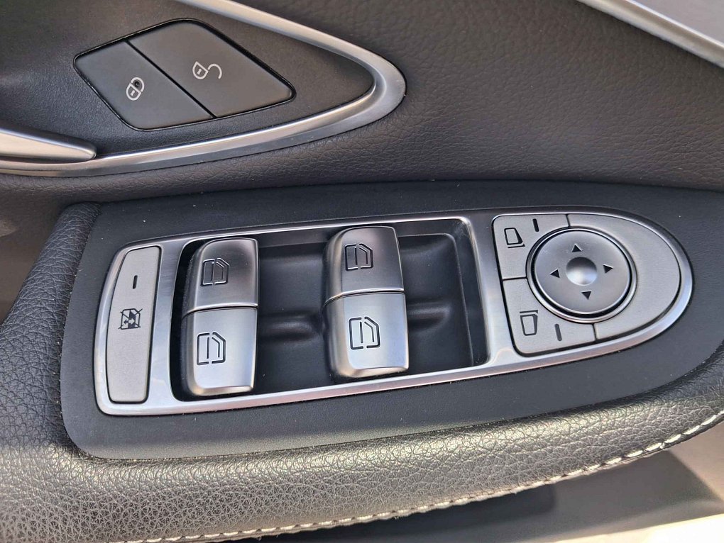 Mercedes-Benz Třída C 2.2 CDi  220d 4matic