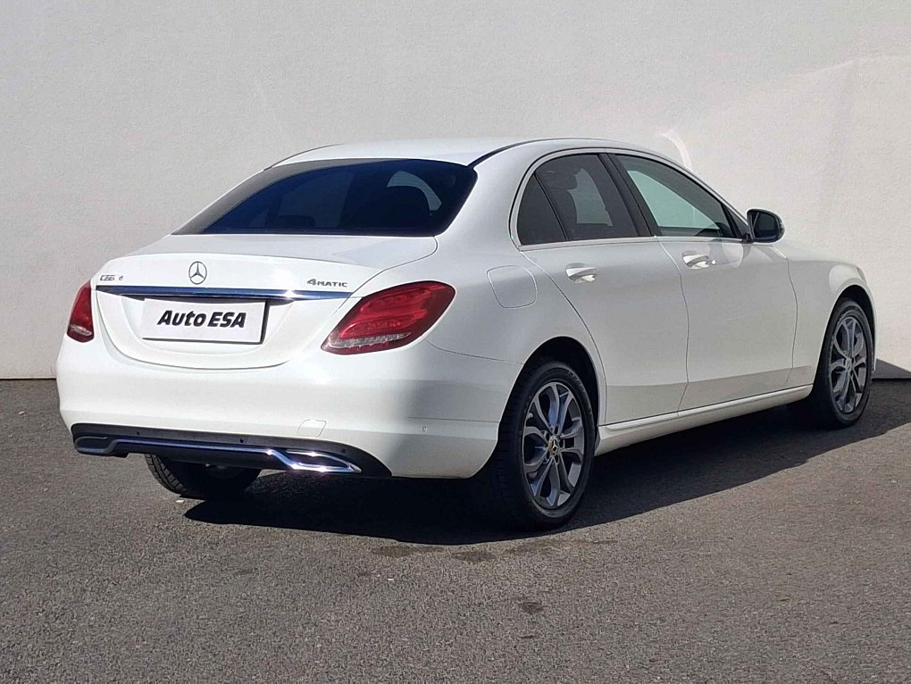 Mercedes-Benz Třída C 2.2 CDi  220d 4matic