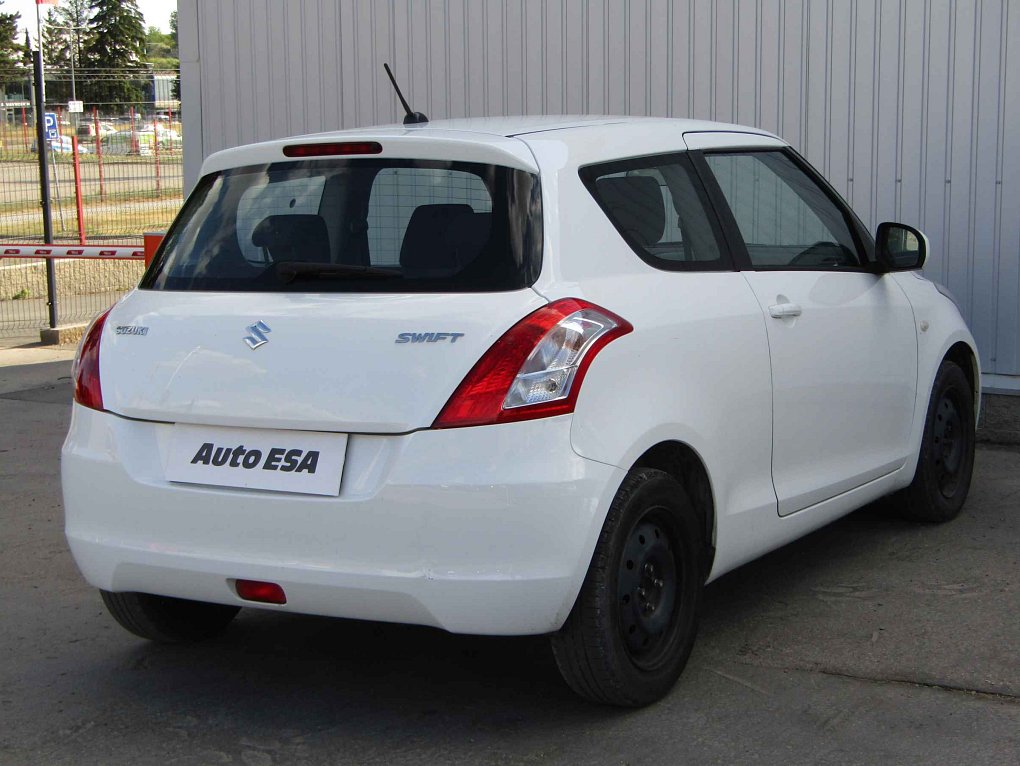 Suzuki Swift 1.2i 