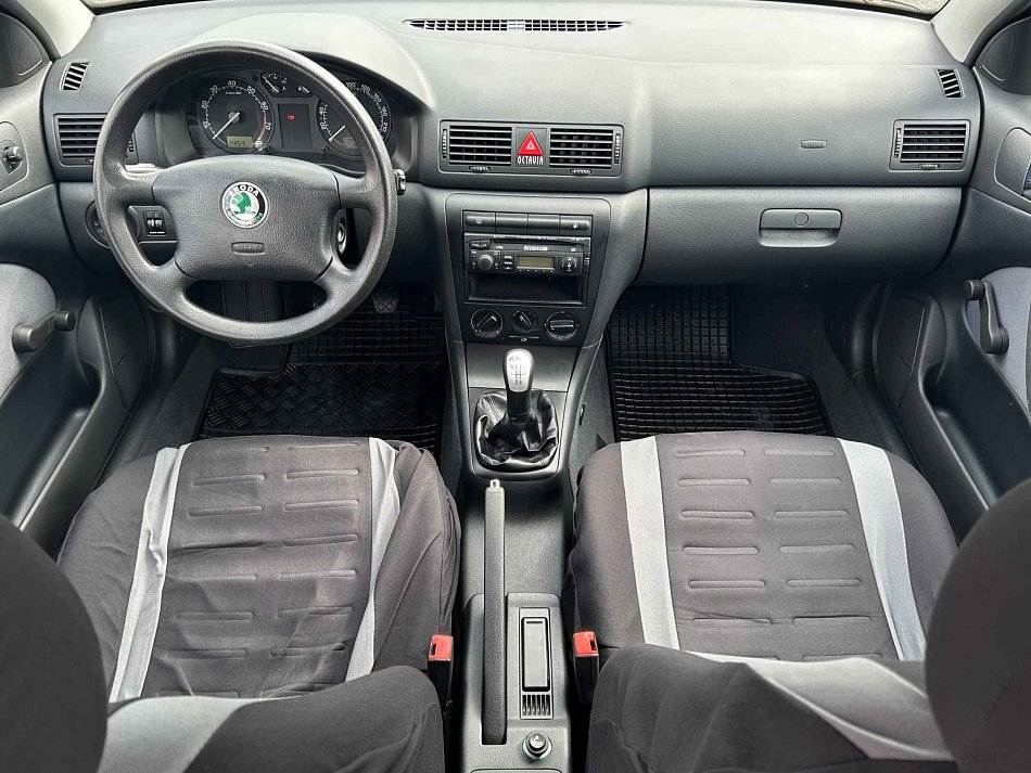 Škoda Octavia 2.0i  4x4