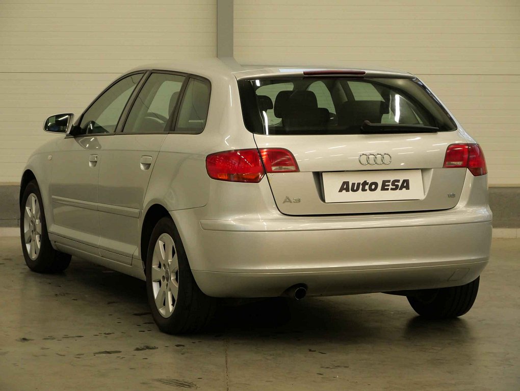 Audi A3 1.6i 