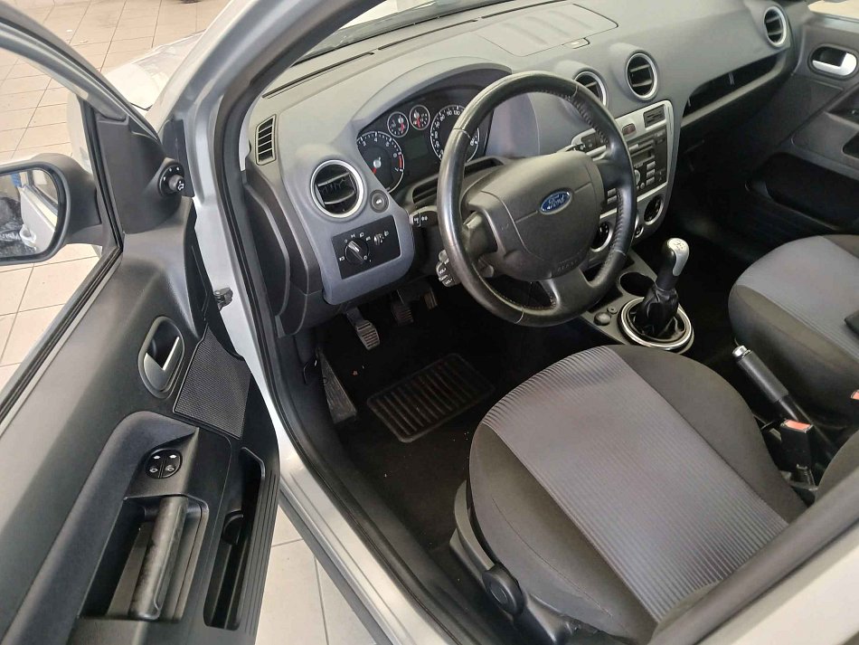 Ford Fusion 1.6 i 
