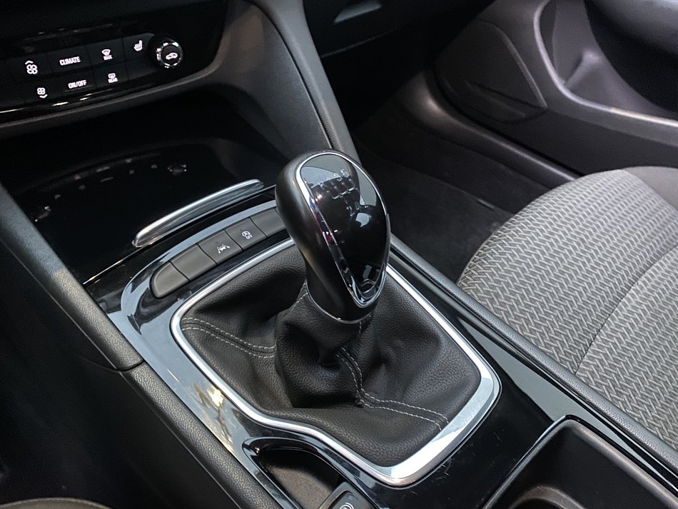 Opel Insignia 1.5 CDTI 